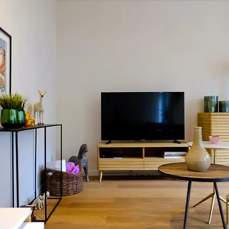 Modern In The Heart Of アパート ヘント